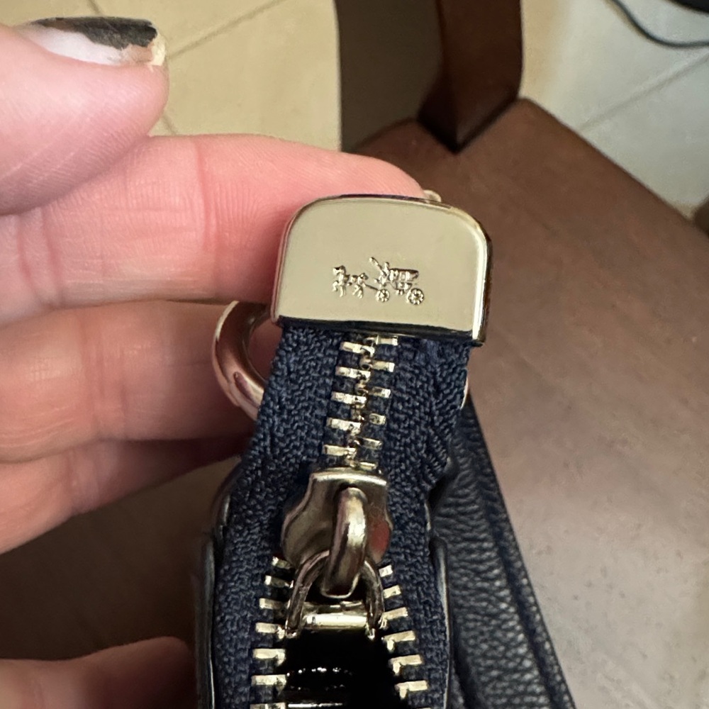 Coach Chelsea crossbody bag with floral rivets. - Picture 6 of 6